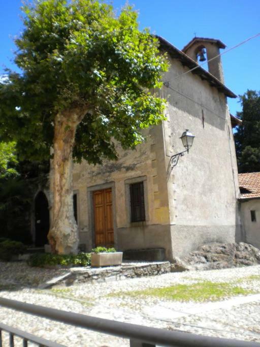 Appartamento Il Nido Rezzonico Esterno foto